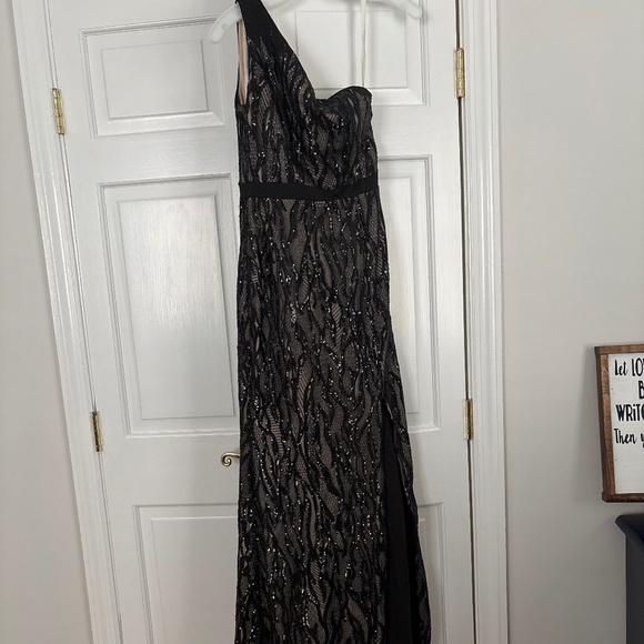 Galina signature Dresses & Skirts - Formal dress
